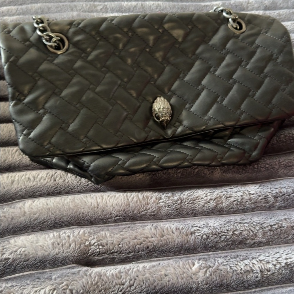 Elegant Black Quilted Women's Bag
